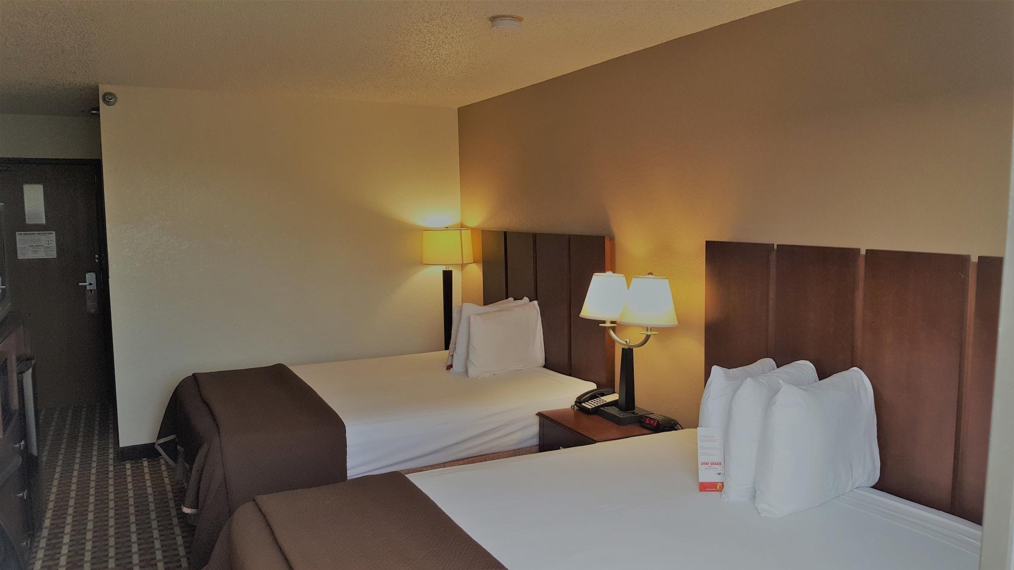 Hotel Super 8 By Wyndham Harlingen Tx Exterior foto