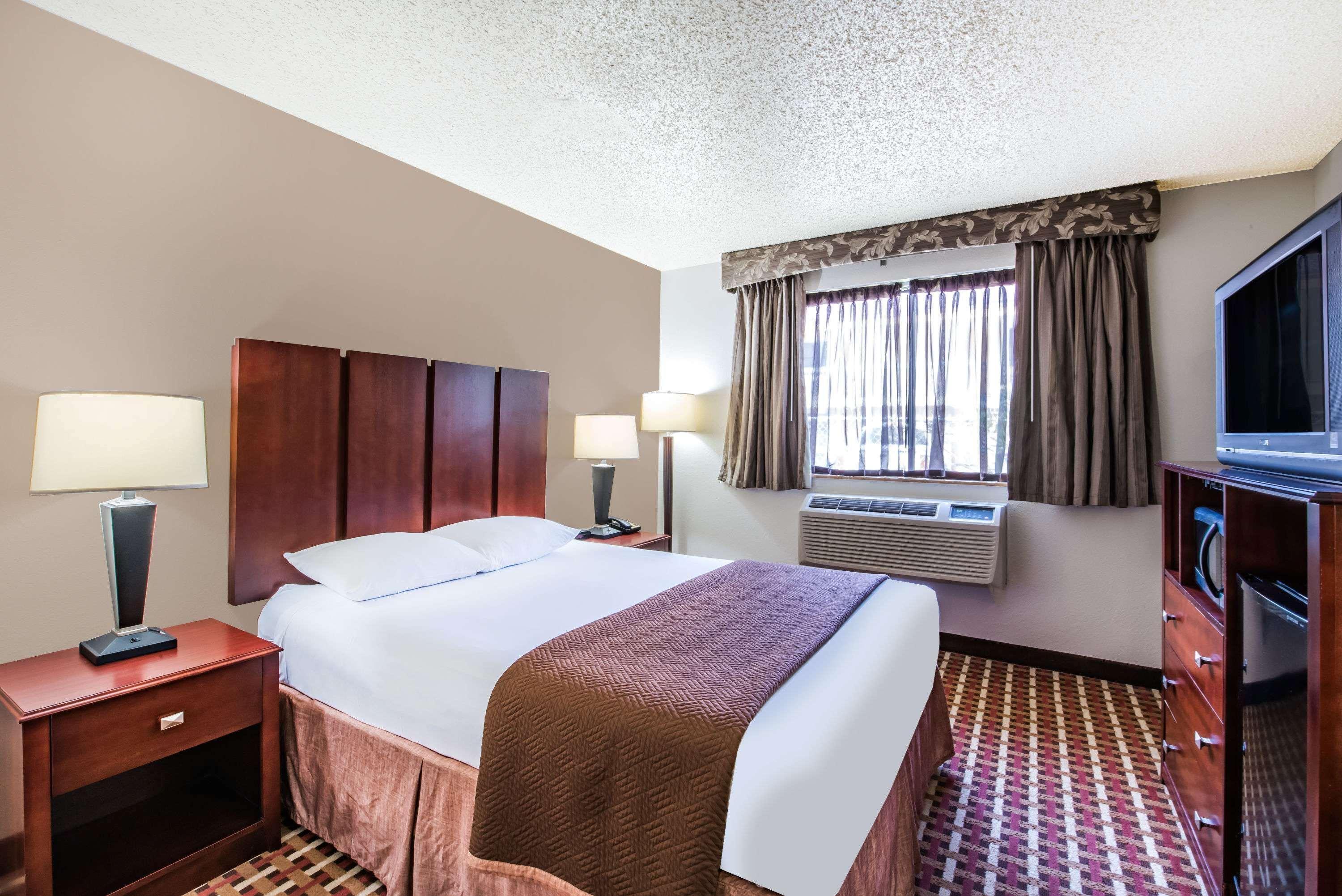 Hotel Super 8 By Wyndham Harlingen Tx Exterior foto
