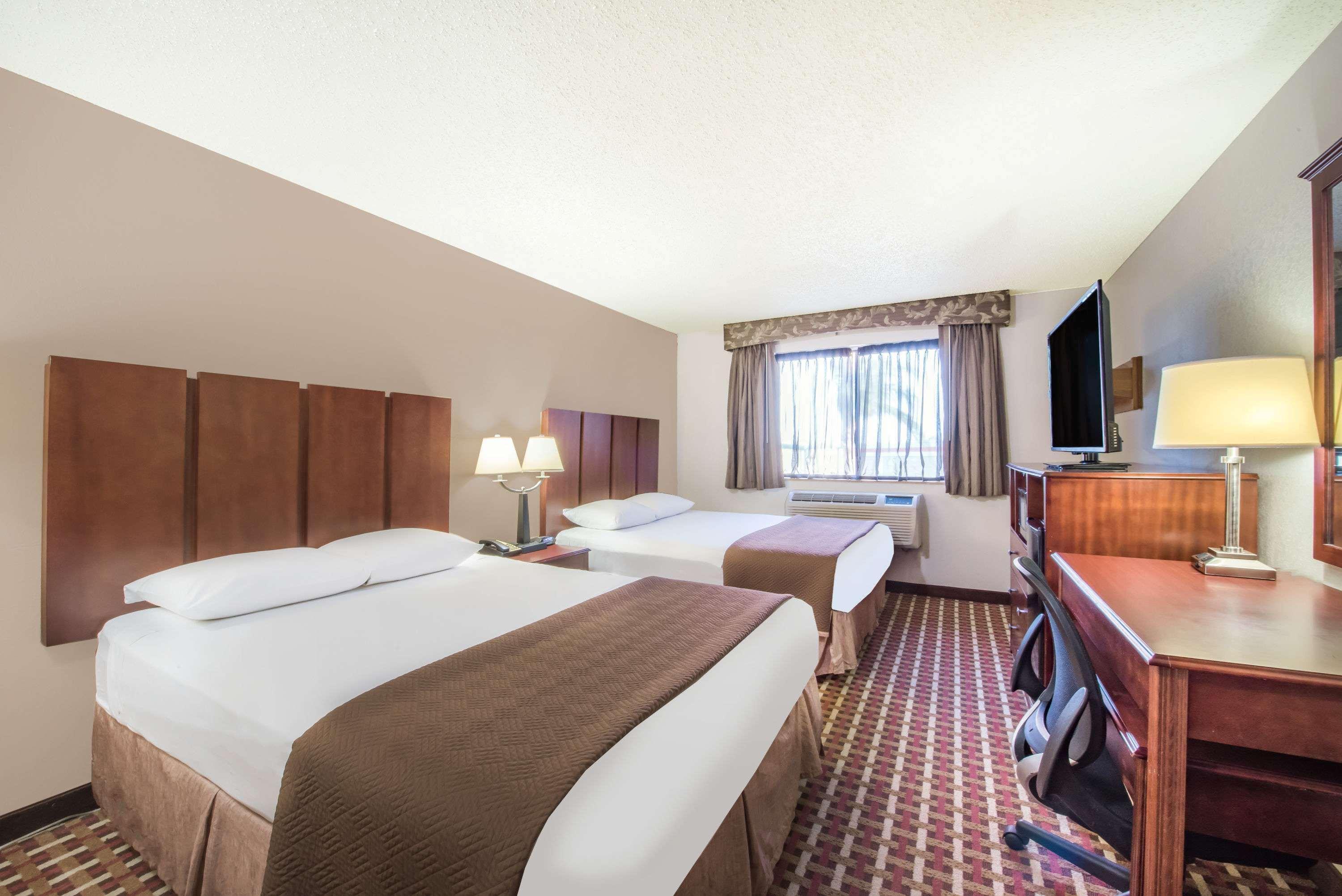 Hotel Super 8 By Wyndham Harlingen Tx Exterior foto